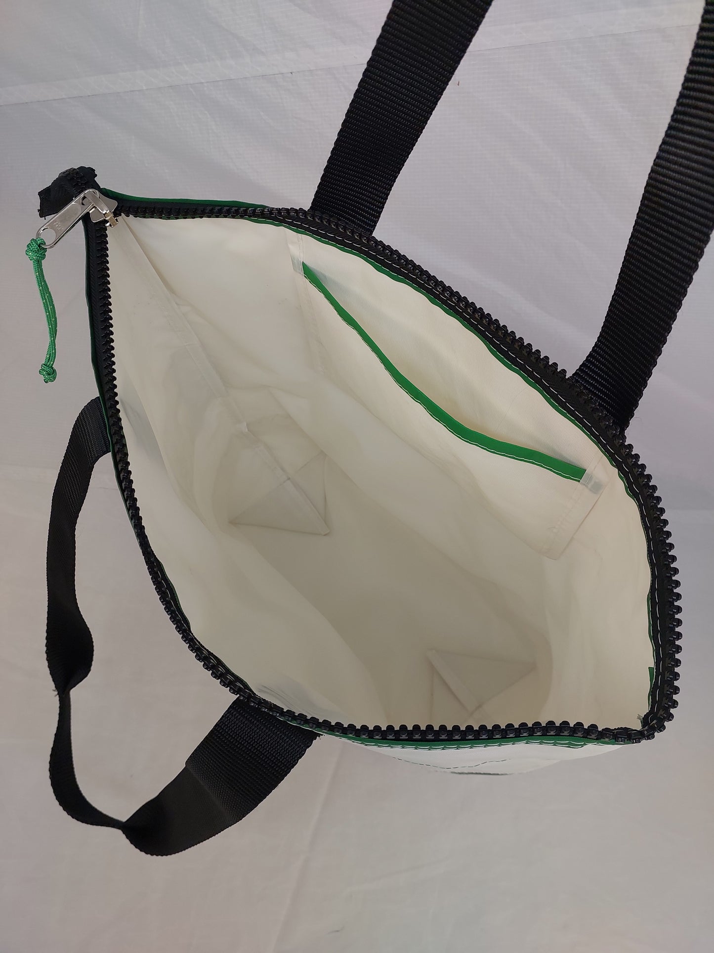 Reacher Zip Tote 757