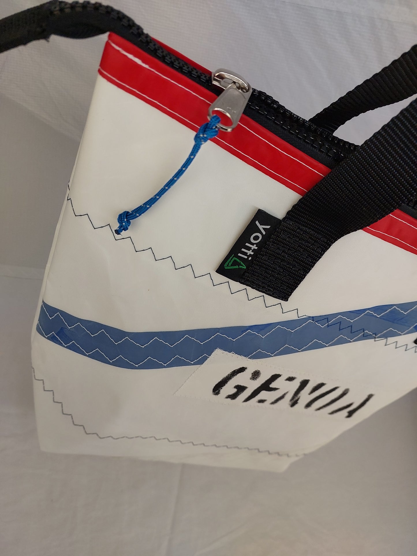 Genoa Zip Tote 770