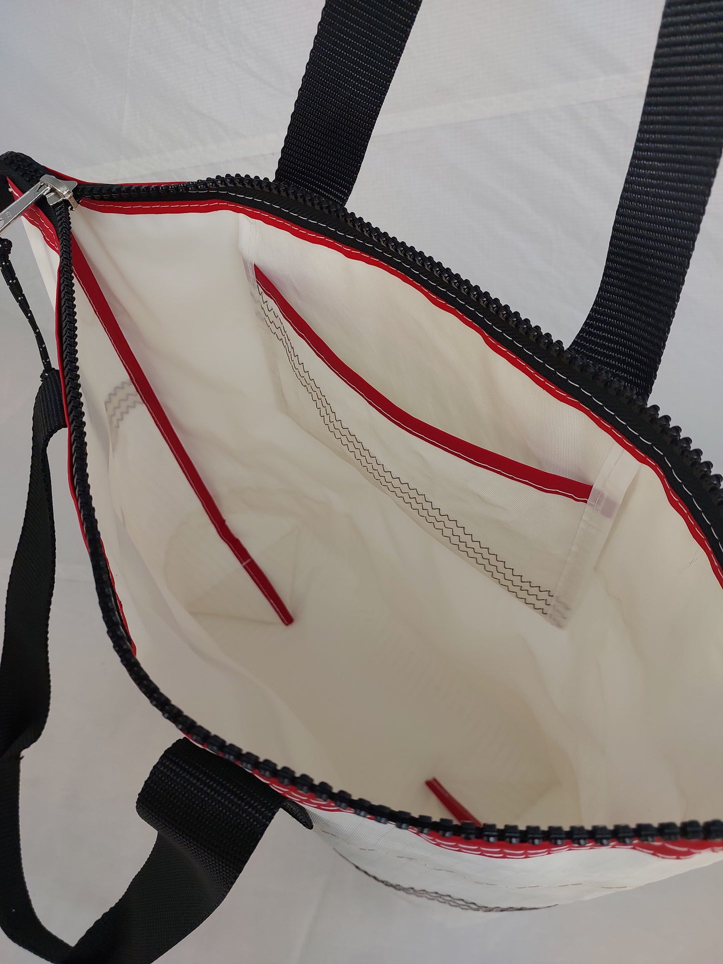 Floater Zip Tote 853