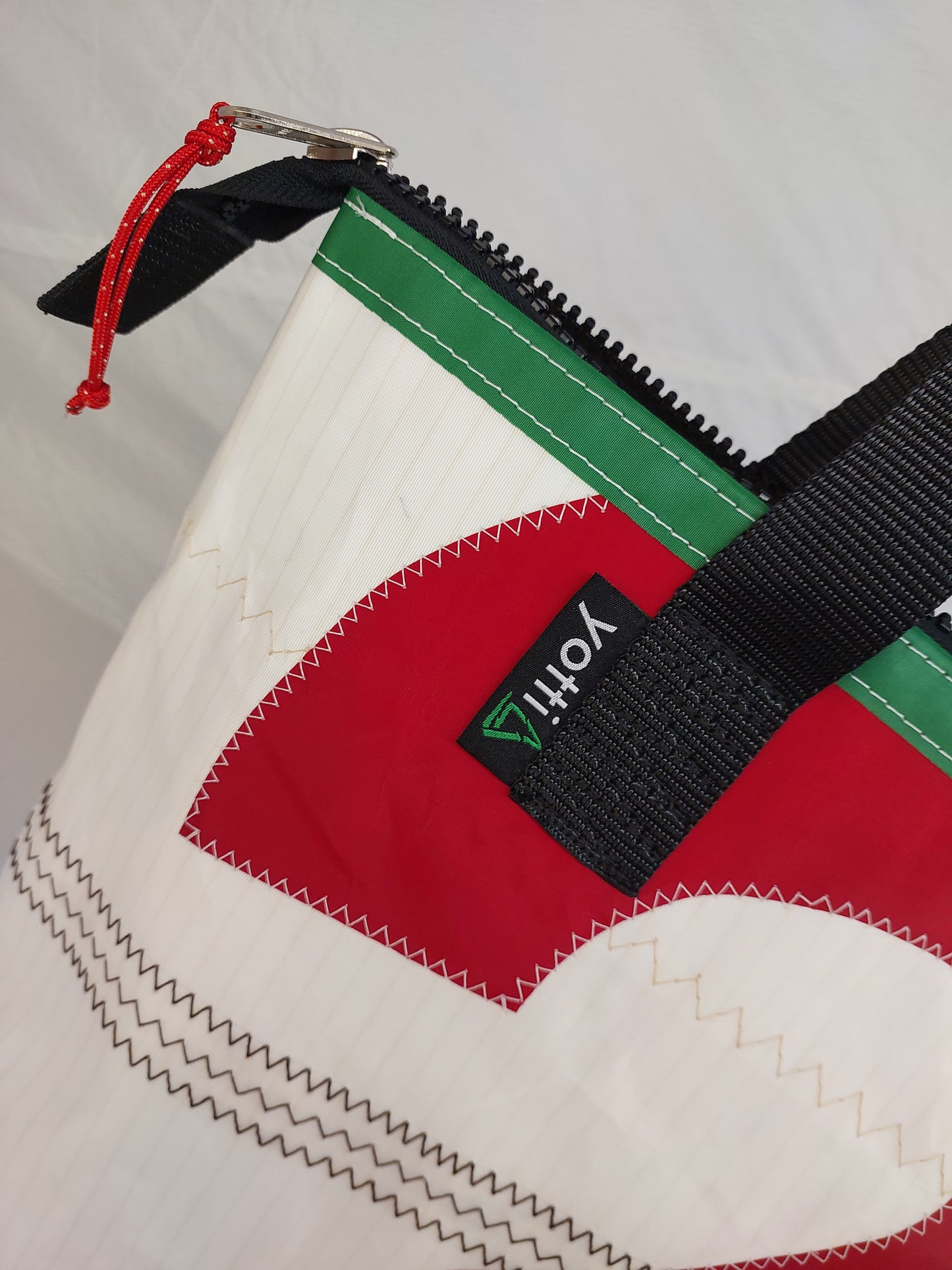 #2 Zip Tote 747