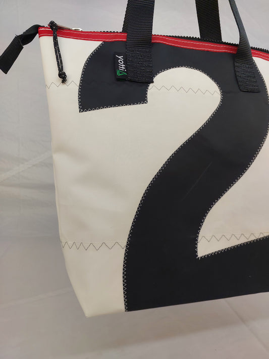 #2 Zip Tote 748