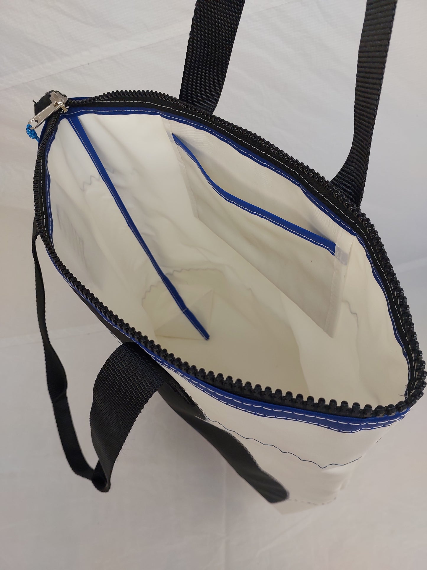 #3 Zip Tote 749
