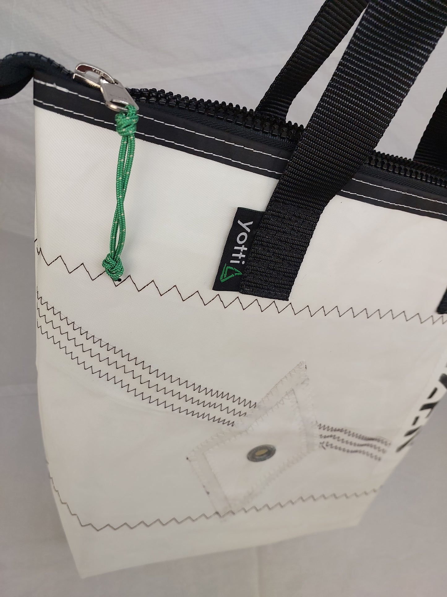 Mizzen Zip Tote 753