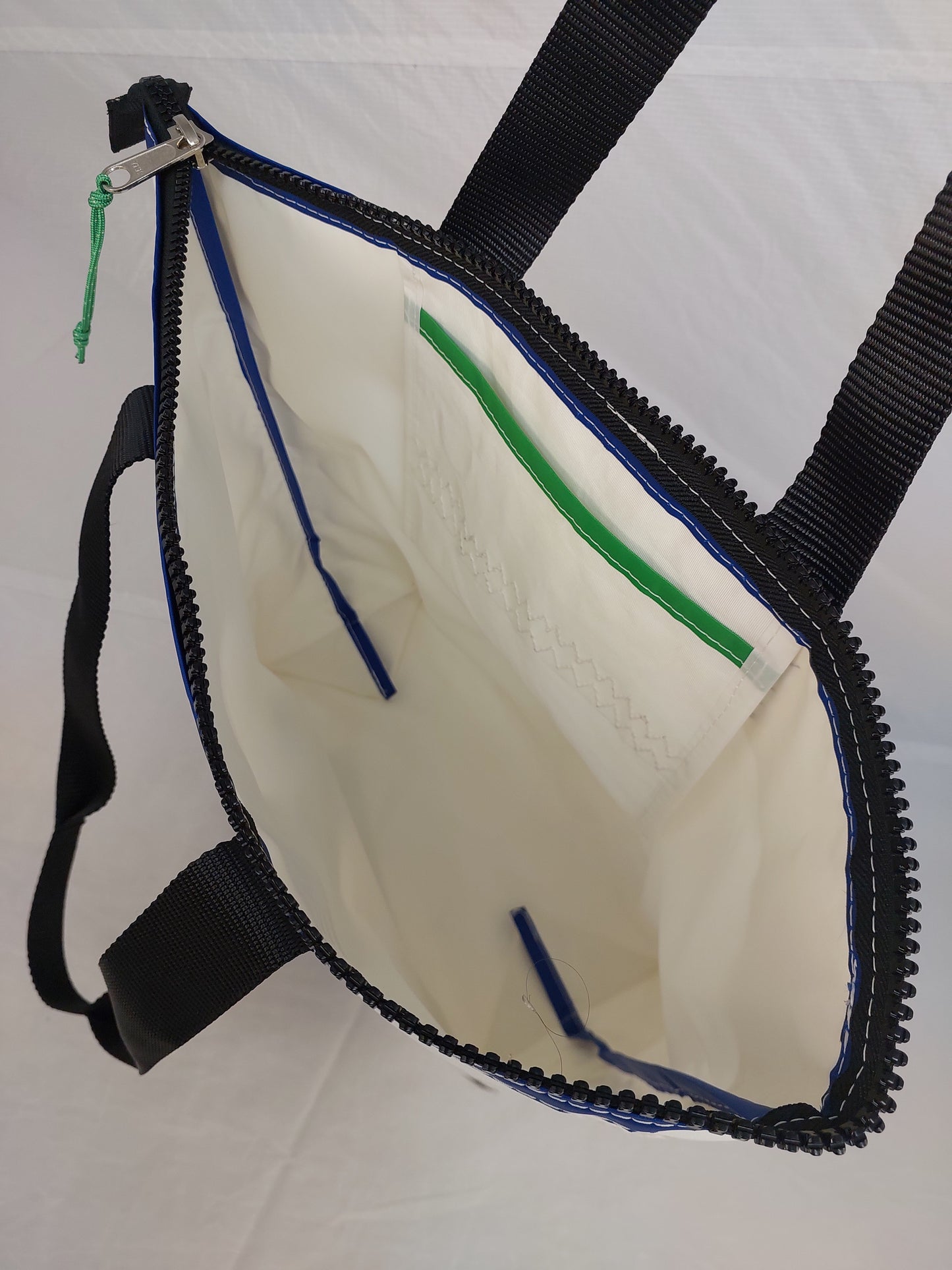 #2 Zip Tote 772