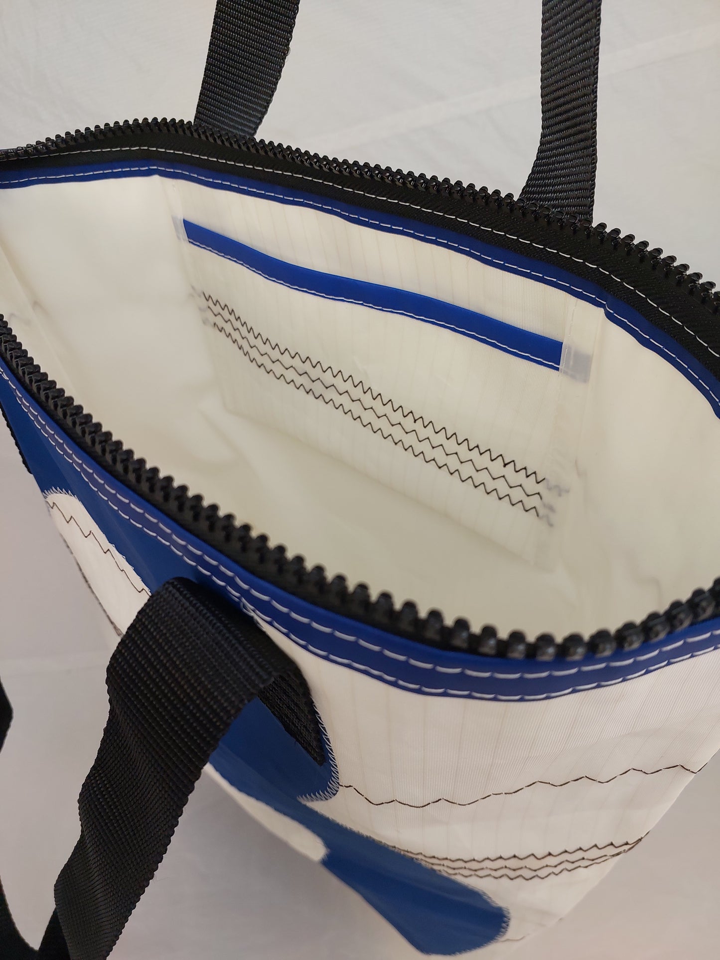 #3 Zip Tote 795