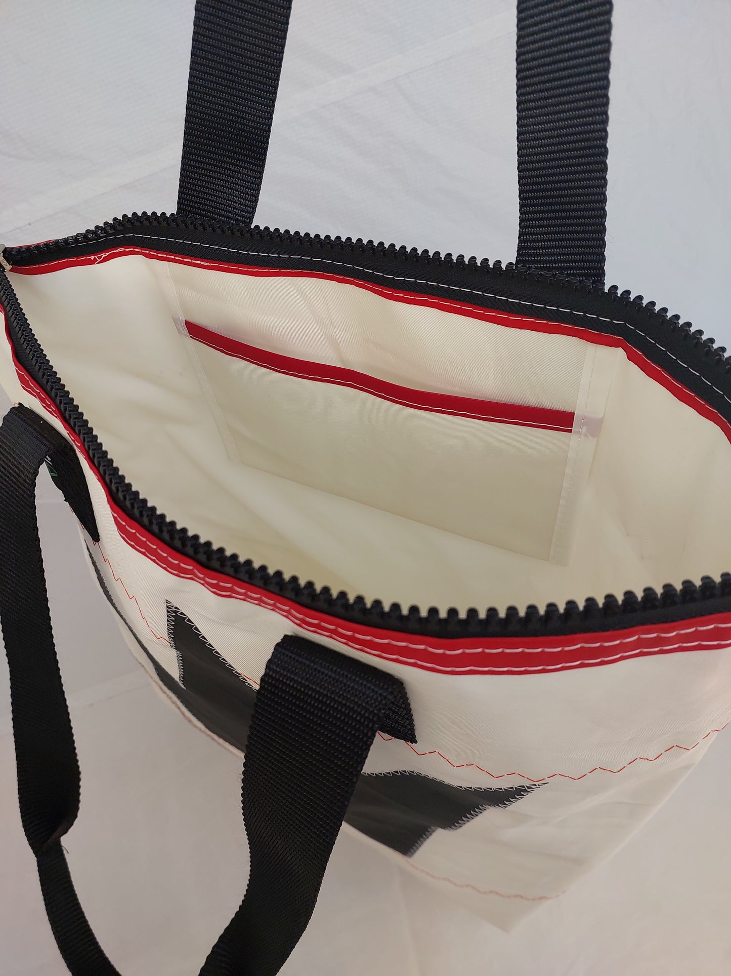 Crown Zip Tote 801