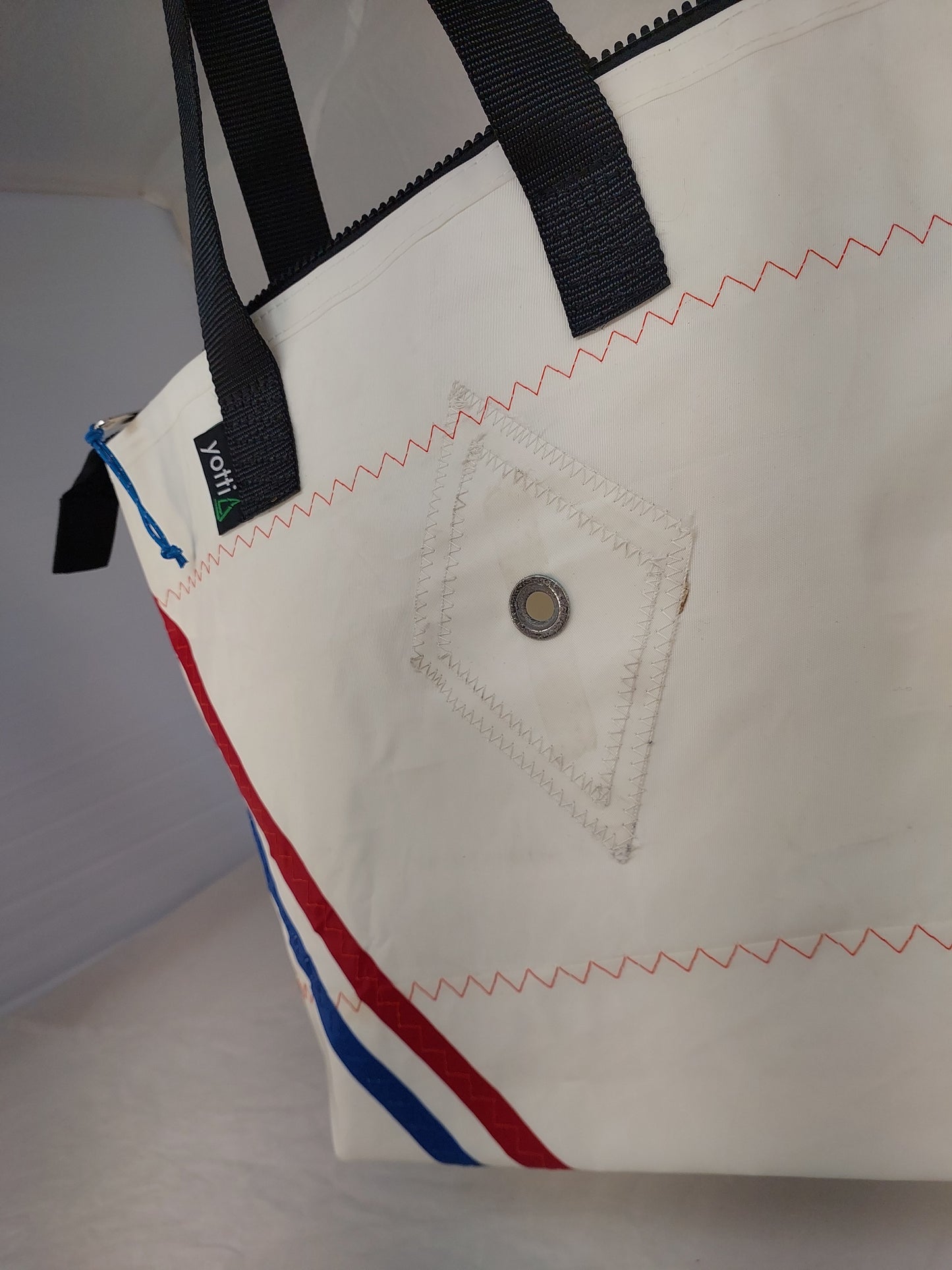 Reef/Stripe Zip Tote 817
