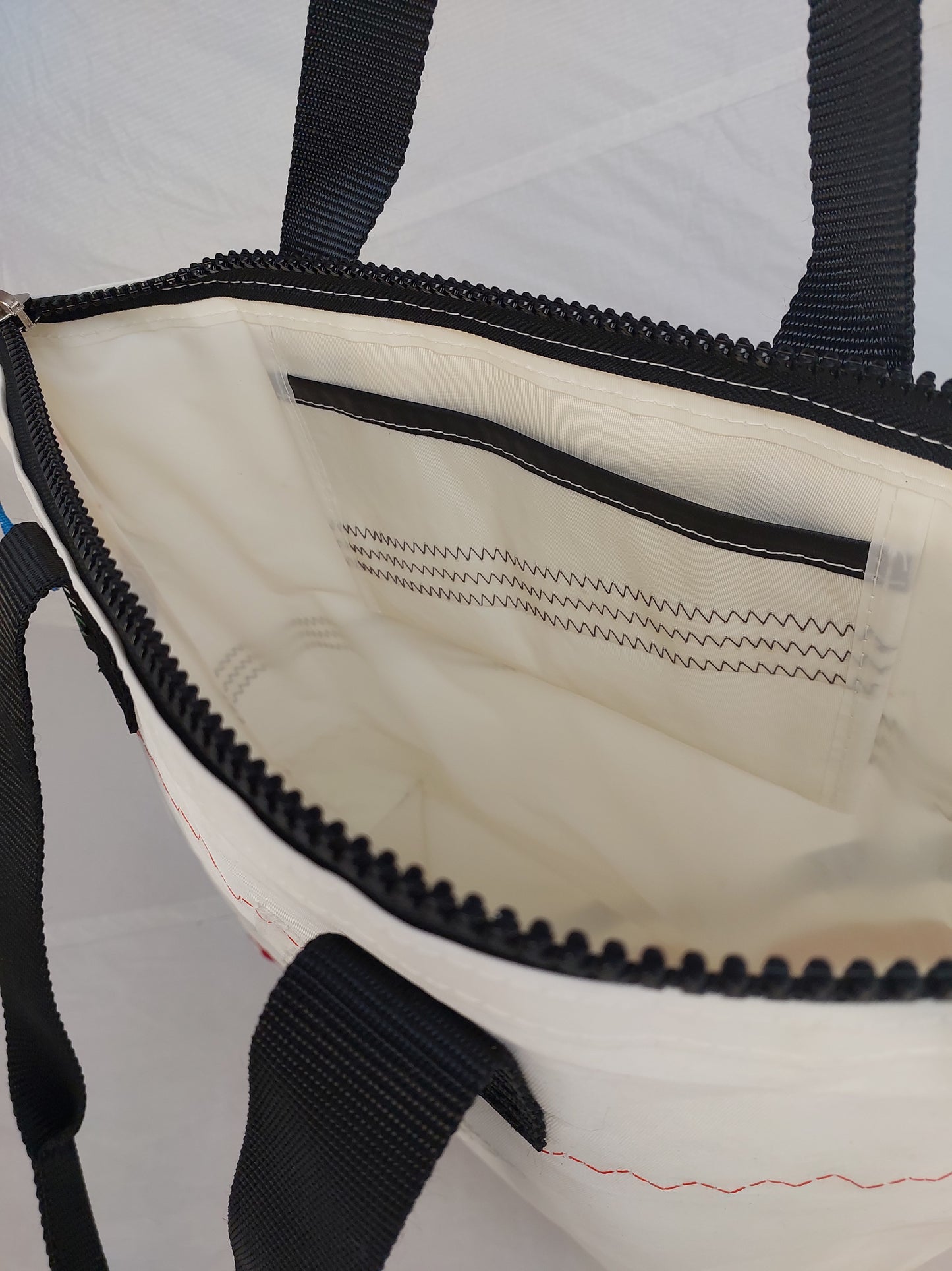 Reef/Stripe Zip Tote 817