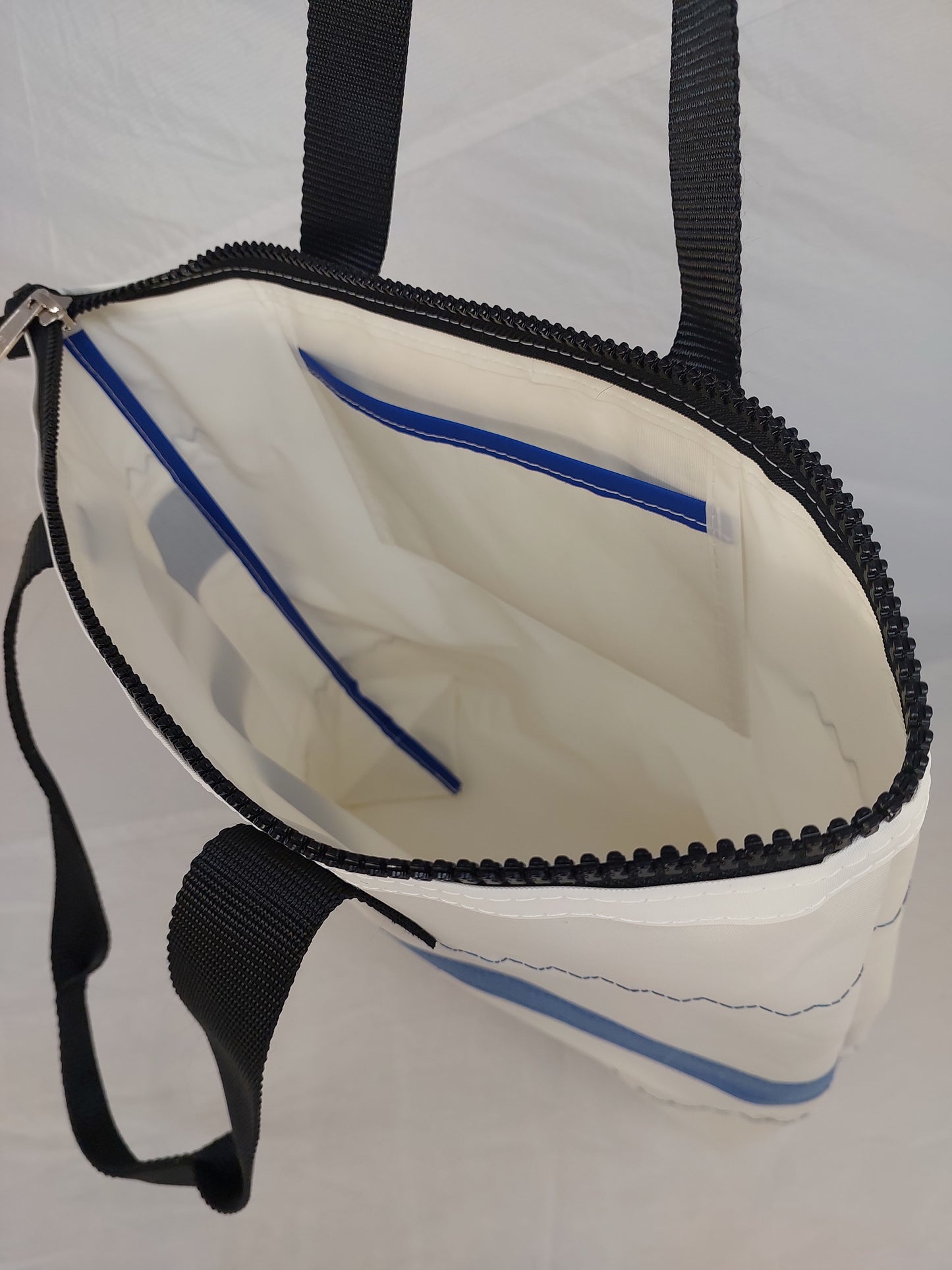Jib Zip Tote 825