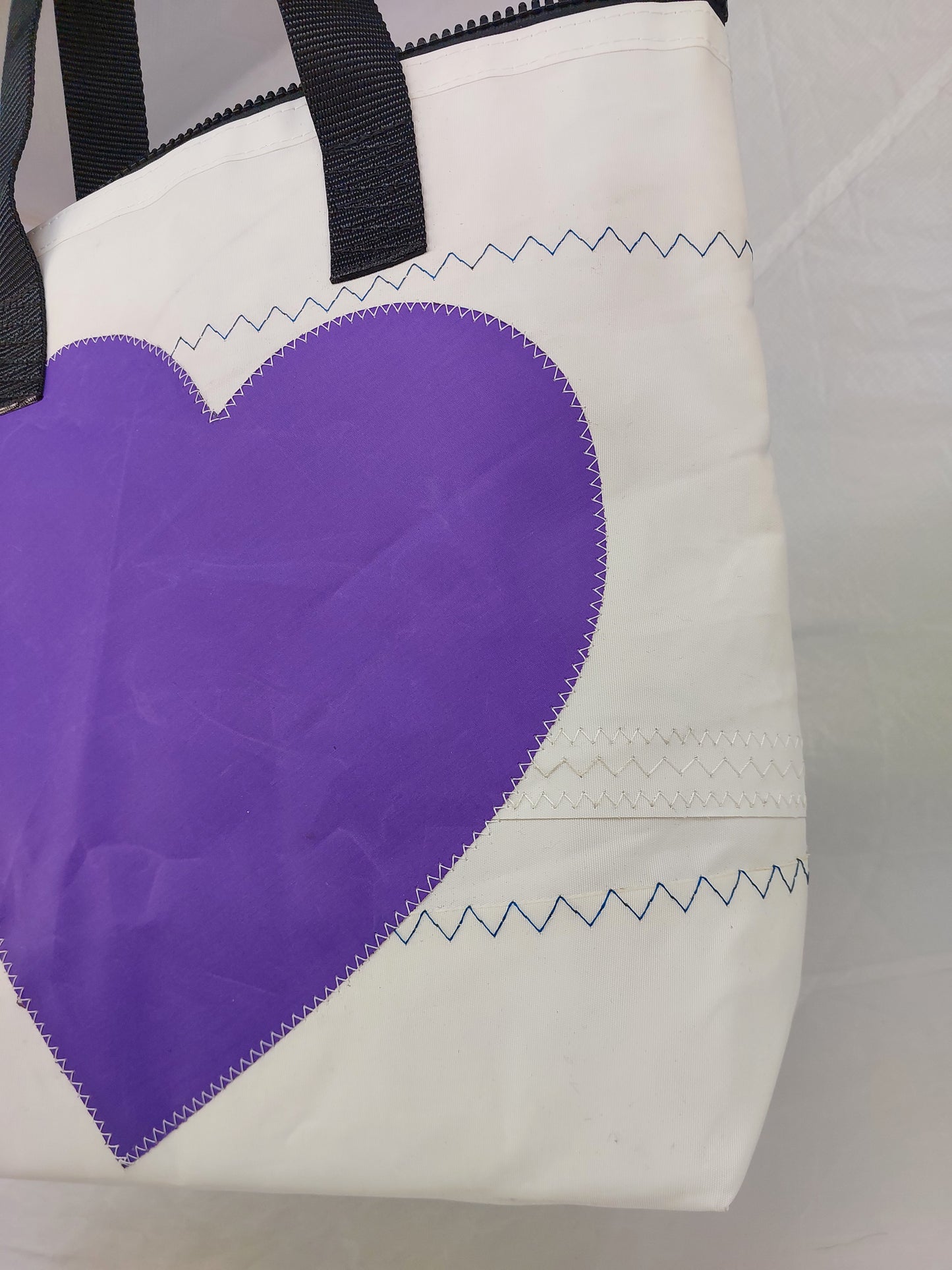 Heart Zip Tote 831
