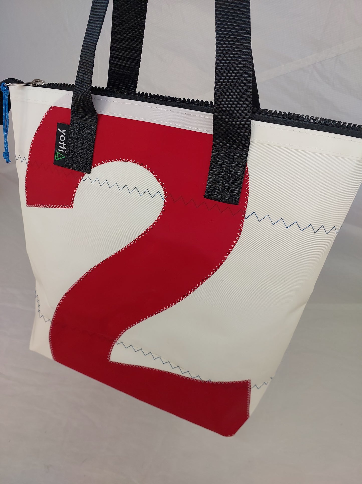 #2 Zip Tote 835