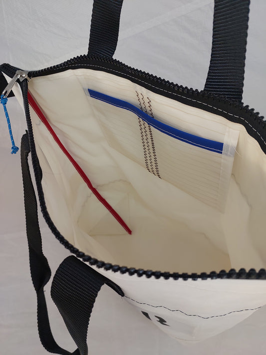 Reacher Zip Tote 841