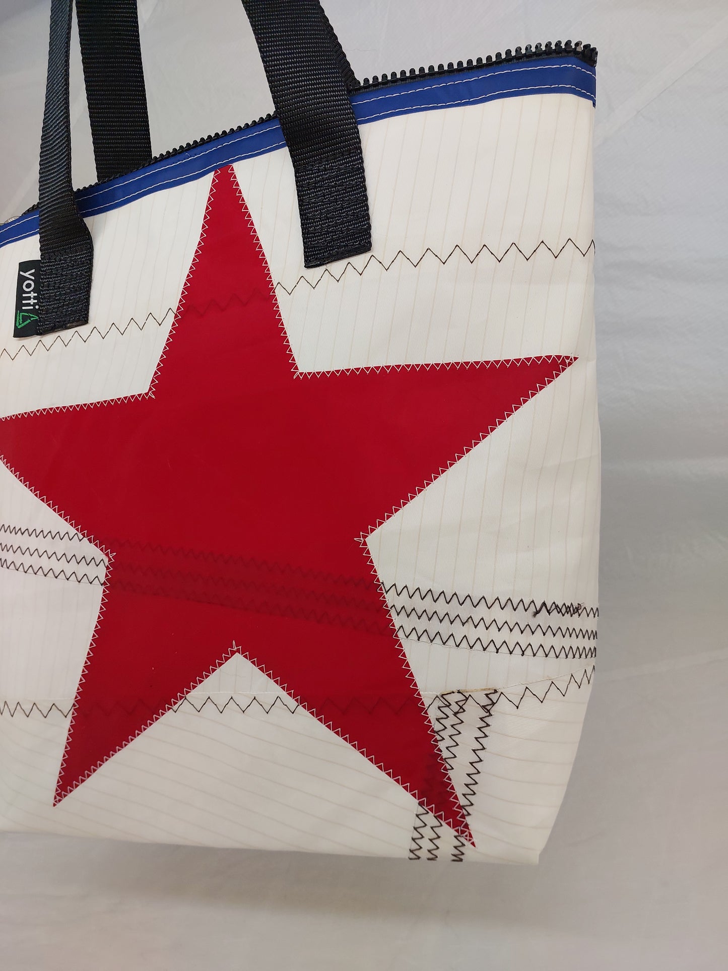 Star Zip Tote 850