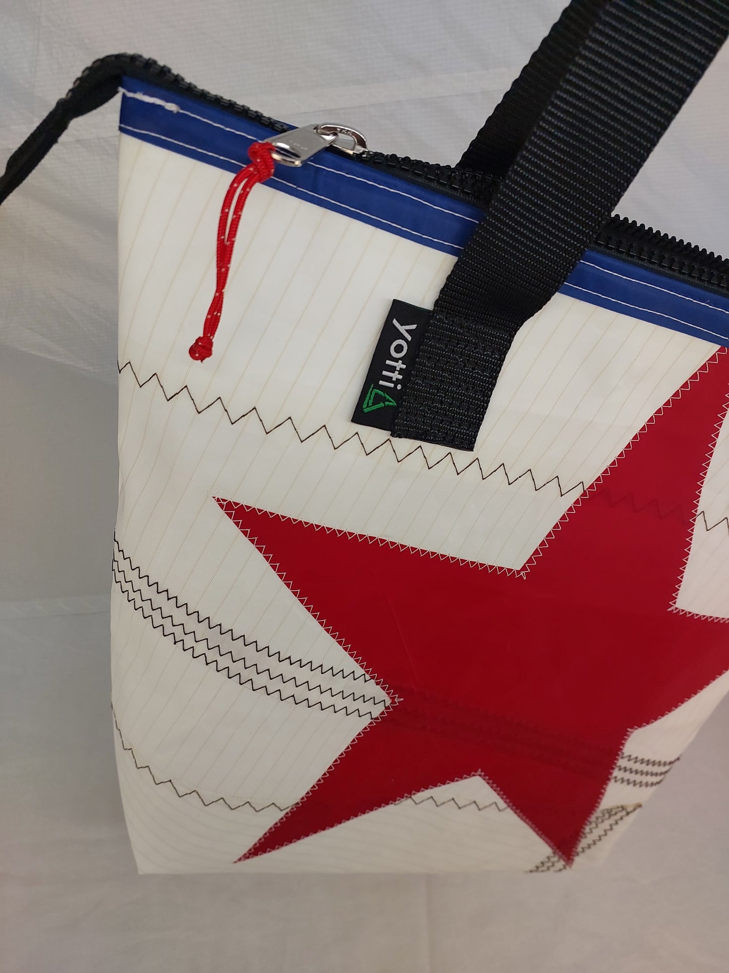 Star Zip Tote 850