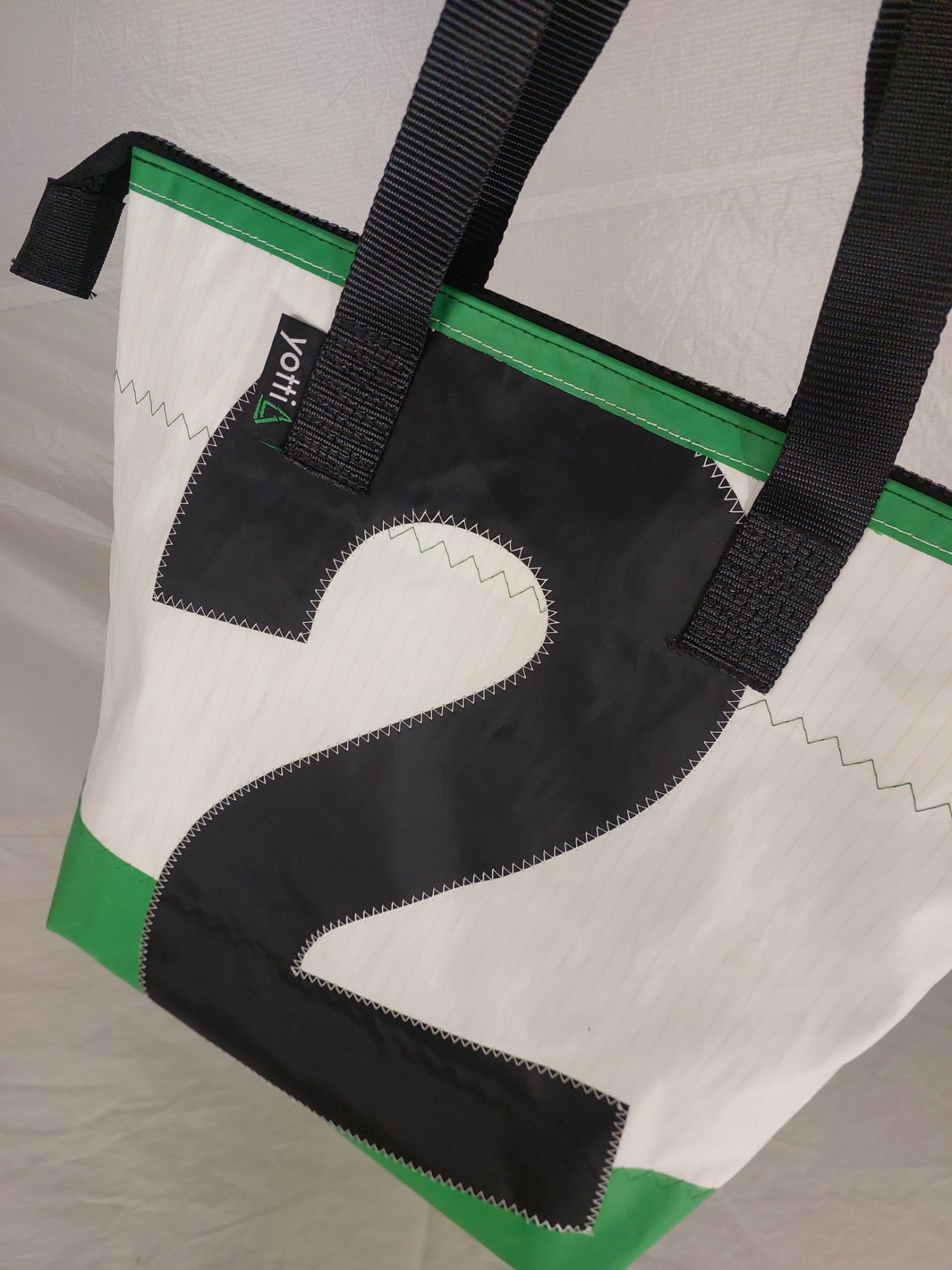 #2 Zip Tote 899
