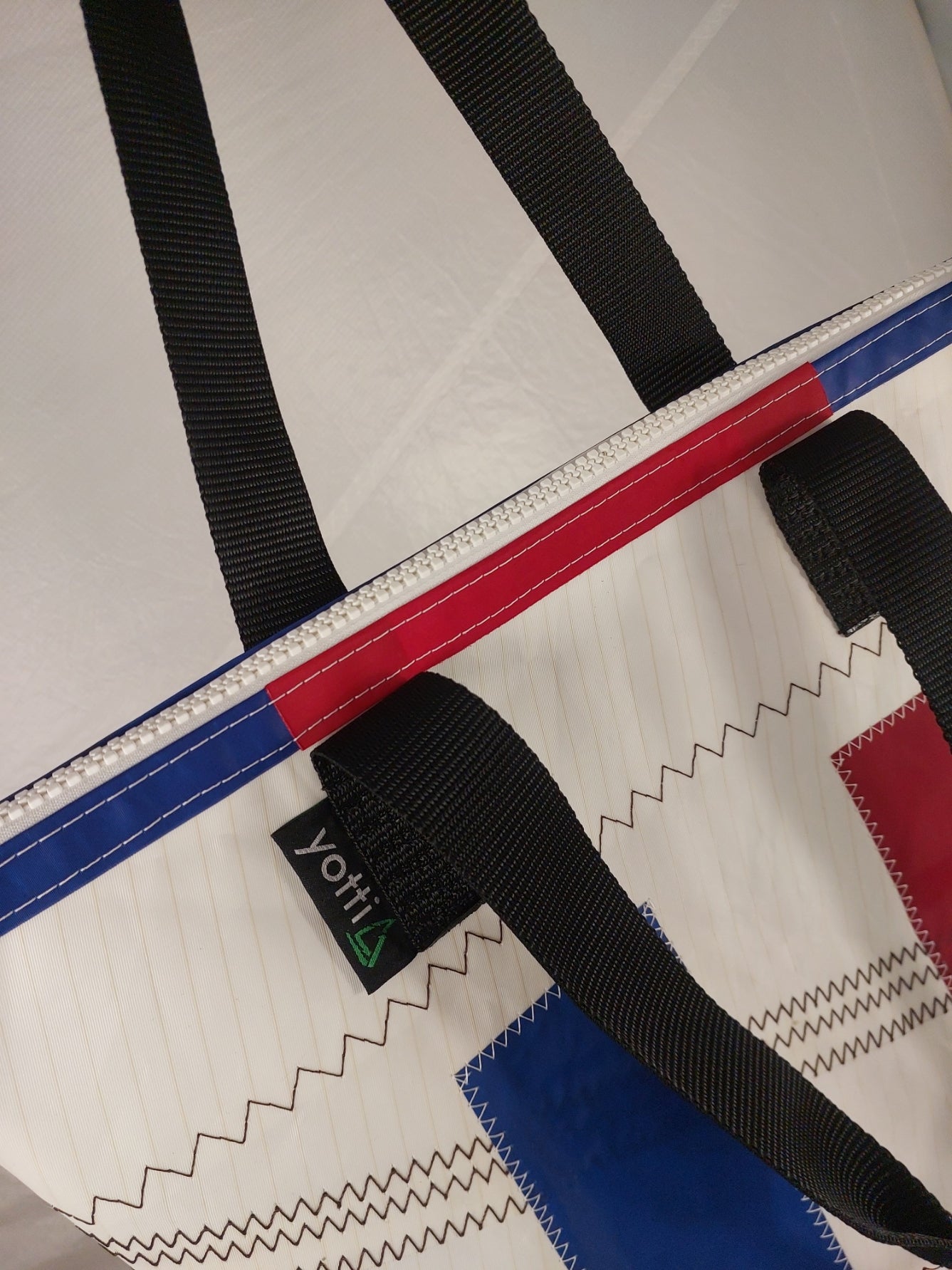 French Zip Tote 932