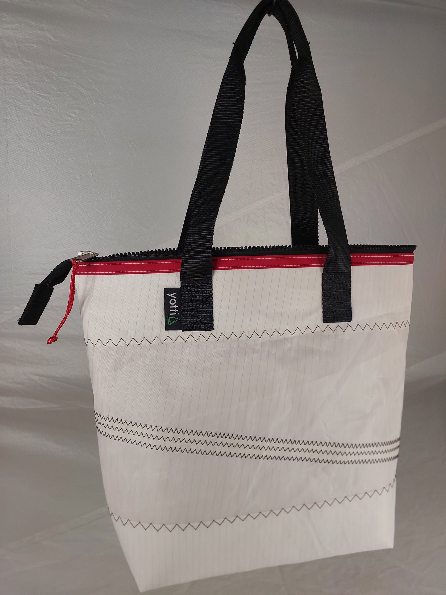 Sail Zip Tote 945